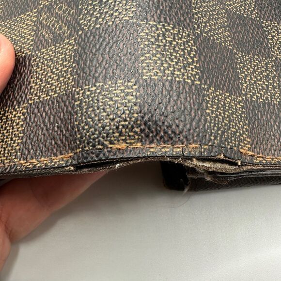 Pre-loved Authentic Louis Vuitton Damier Ebene Sarah Wallet *See Notes* - Picture 9 of 16